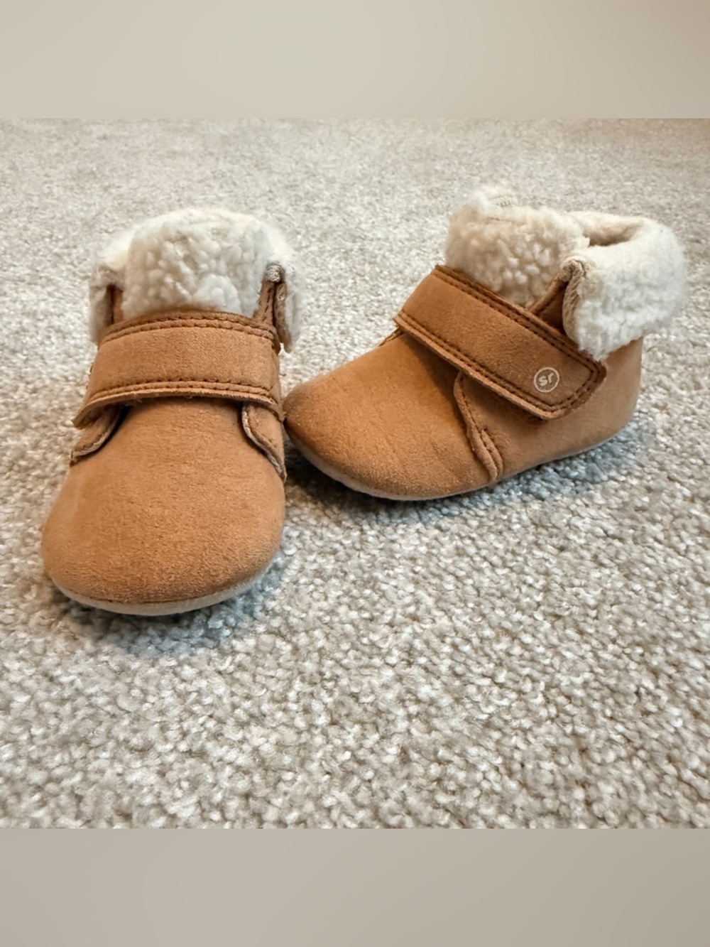 Surprize by Stride Rite Tan Faux Fur Bow Bootie Boots Baby Side Zip Size 6-12 Mo